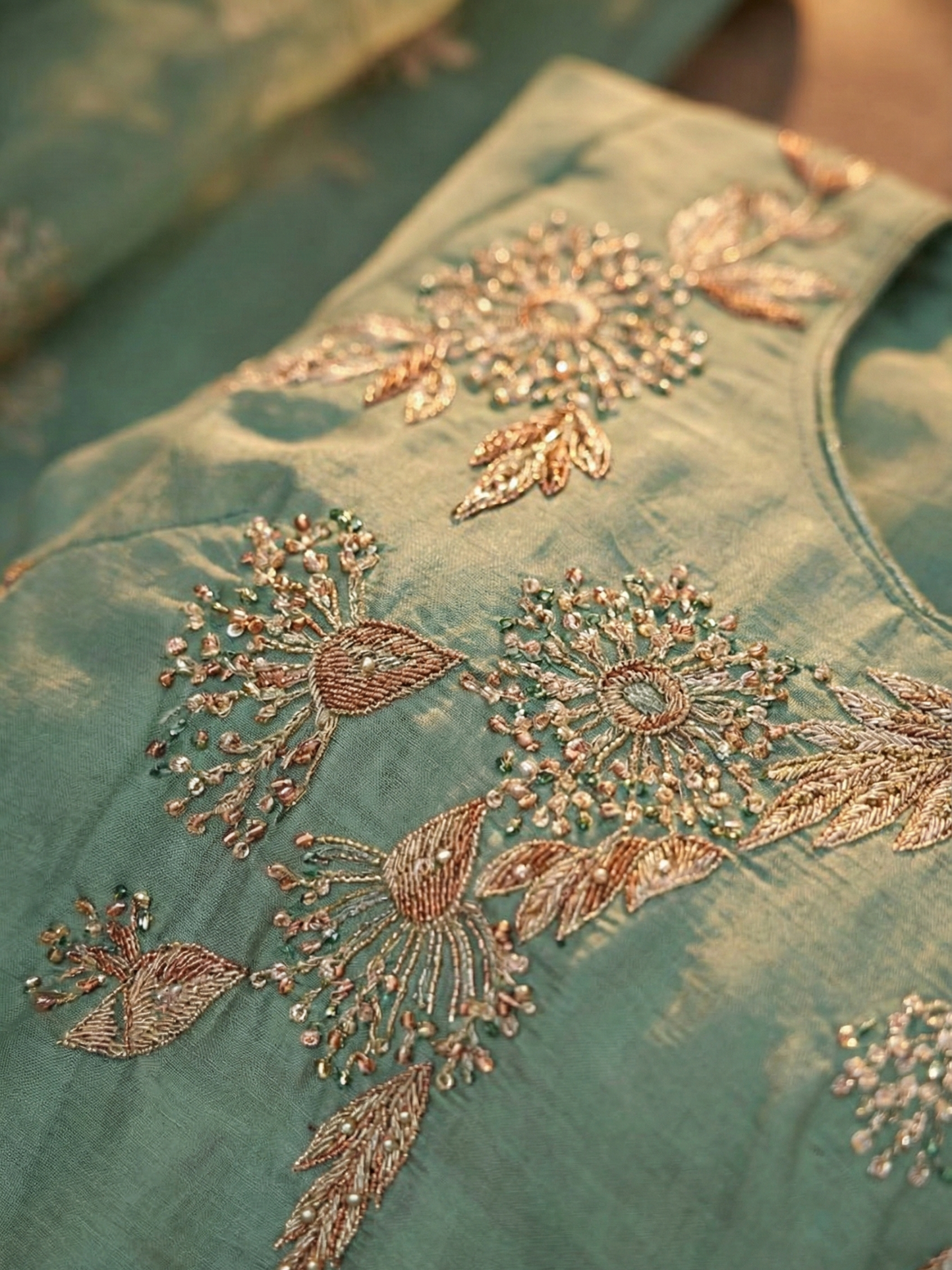 Women’s Mint Green Embroidered Kurta Pant Set with Dupatta | Plus Size 3XL-5XL