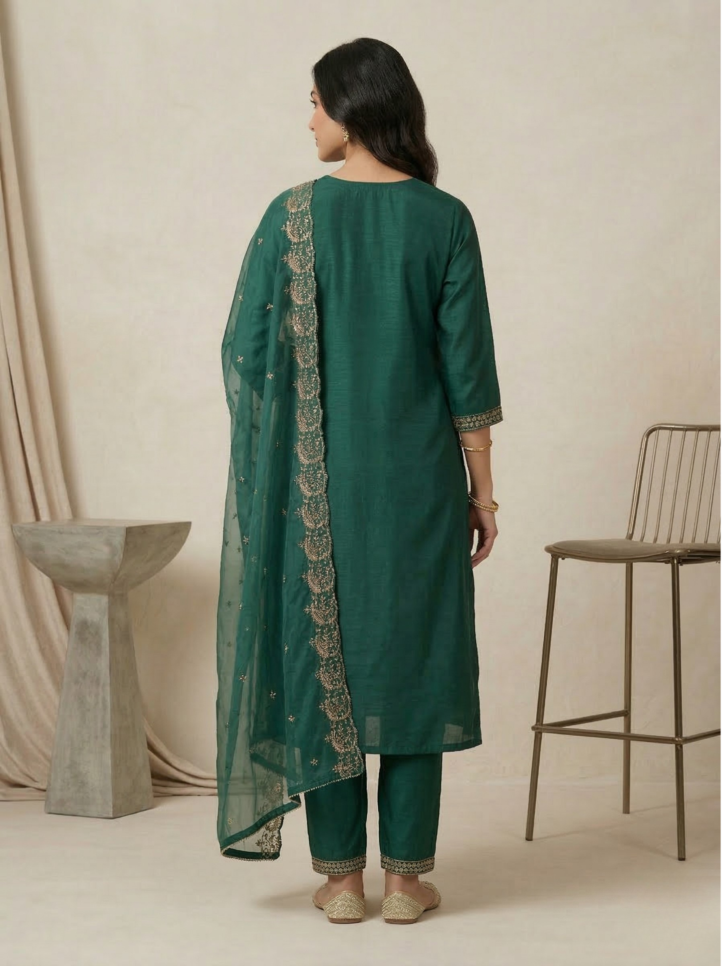 Emerald Green Heavy Embroidered Silk Blend Kurta Pant Set with Sheer Dupatta – Festive & Wedding Wear | Plus Size (3XL, 4XL, 5XL)