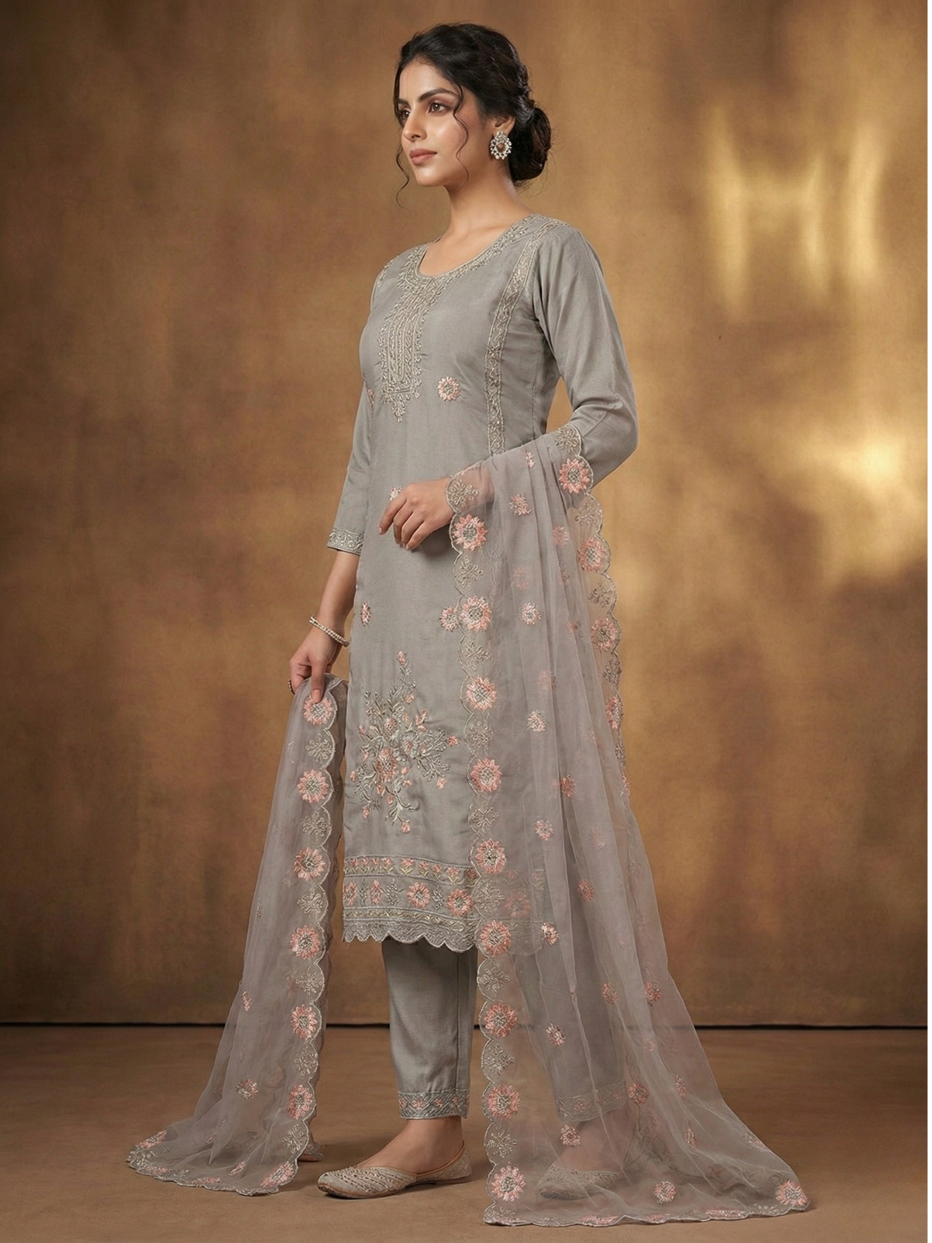 Women’s Grey Embroidered Kurta Pant Set with Net Dupatta | Plus Size 3XL-5XL